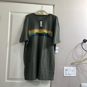 NEW Flag and Anthem men’s tshirt ZL